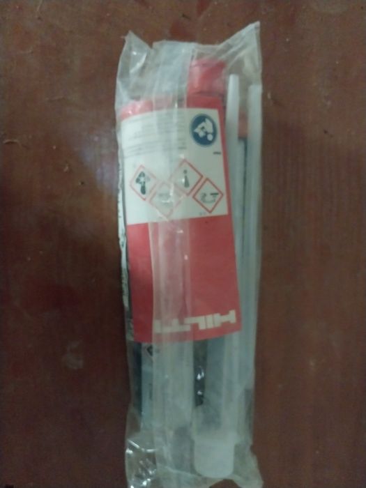 Продам клей HILTI