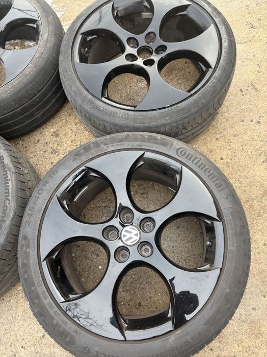 Vând jante GTI R18 5x112