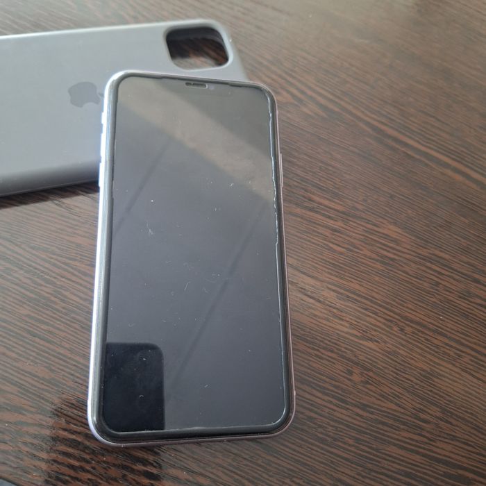 iPhone 11 с гарантией