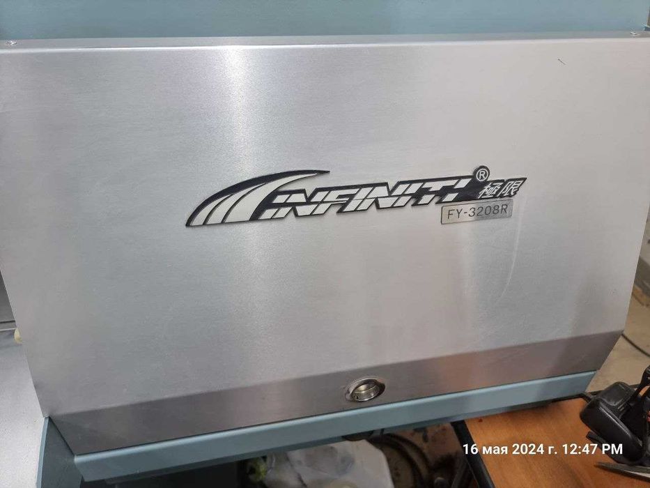 Продается: Мощный широкоформатный Принтер INFINITI FY-3208R