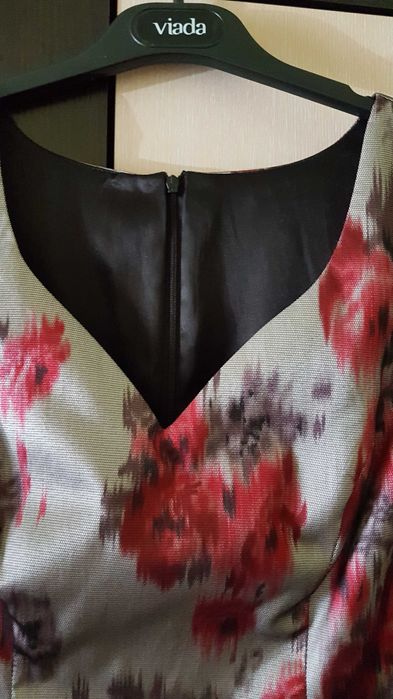 Rochie de ocazie, gri cu roșu, viada, mărimea 42