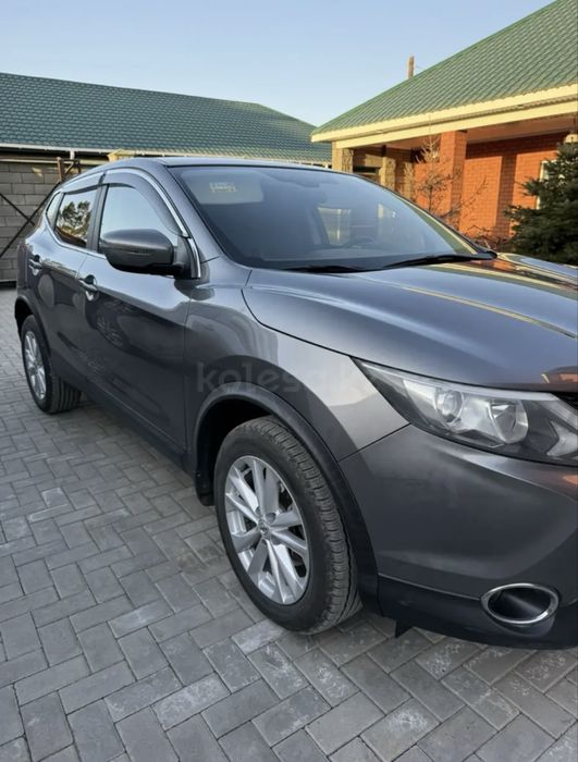 Продам машину Nissan