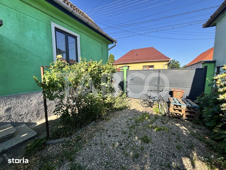 Casa de vanzare cu 3 camere si gradina in zona Turnisor Sibiu