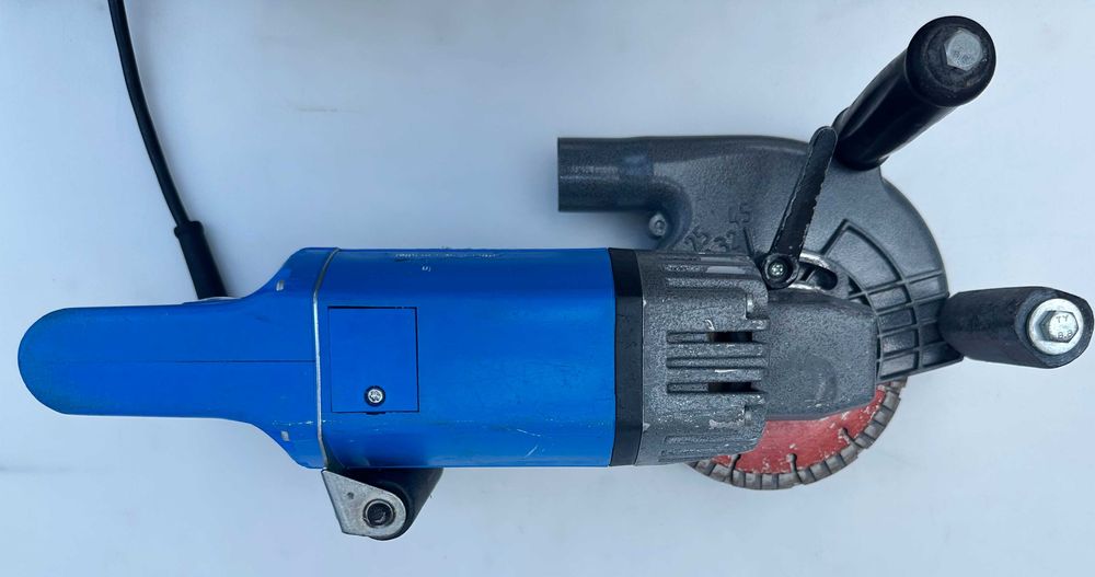 Baier BDN 466/6 - Професионална фреза за канали 2400W 150мм