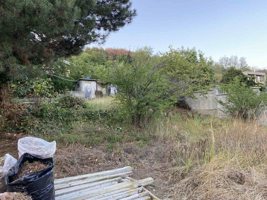 Косене на трева. Рязане на дървета