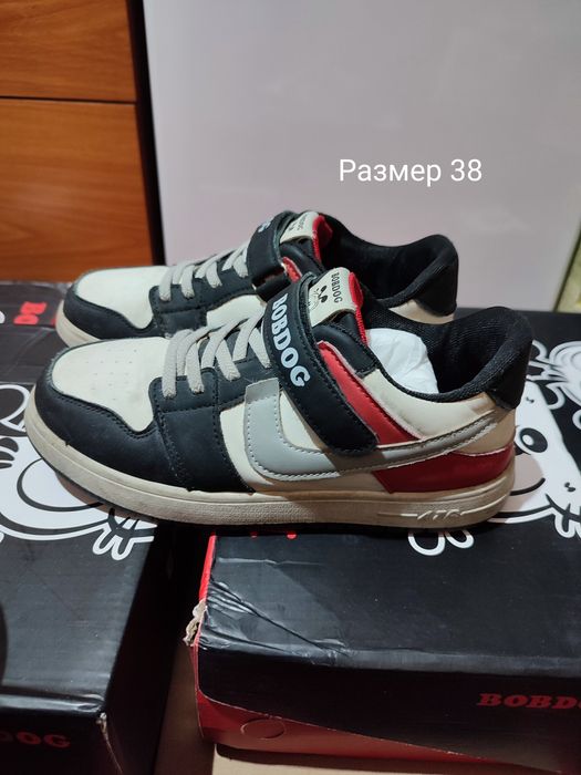 Обувь детская (сапоги ,кроссовки)