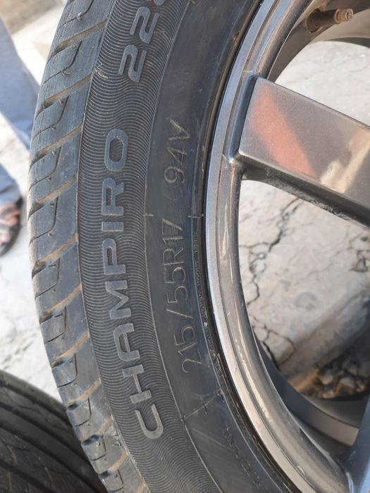 Диски  с  шинами