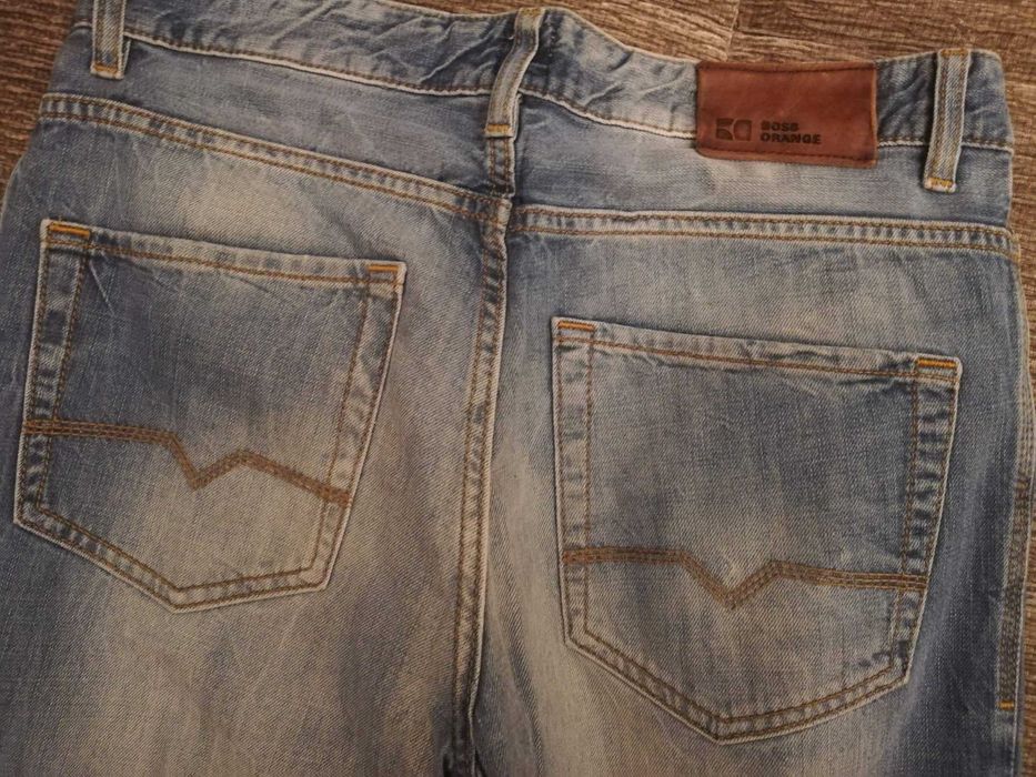 чисто нови дънки Boss Orange 32 na 34