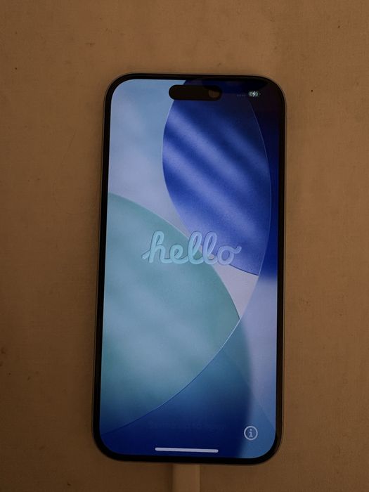 iphone 15, зелен. 128 GB