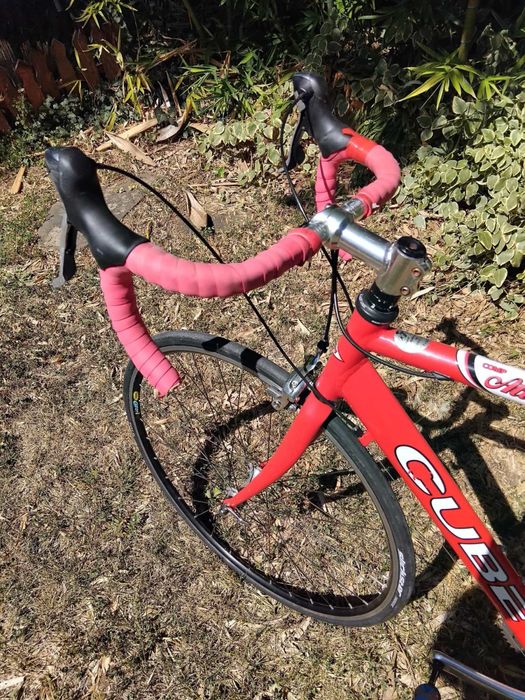 Шосеен велосипед CUBE