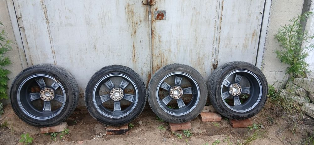 Продам 215/55/r17