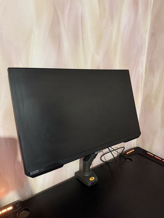 Монитор Samsung