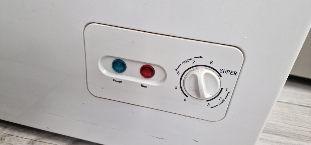 Морозильный ларь Elenberg EL-99C