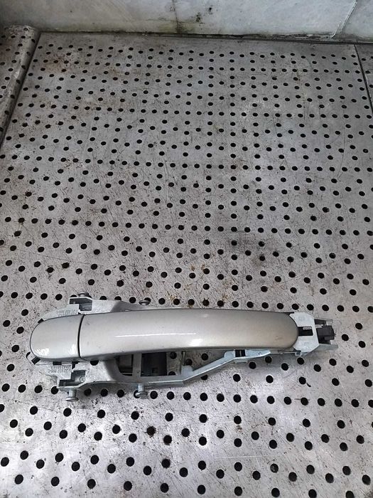 Maner usa dreapta fata skoda fabia 2 5j