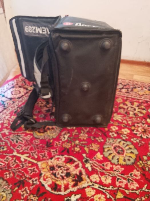 Продам термо сумку для курьера