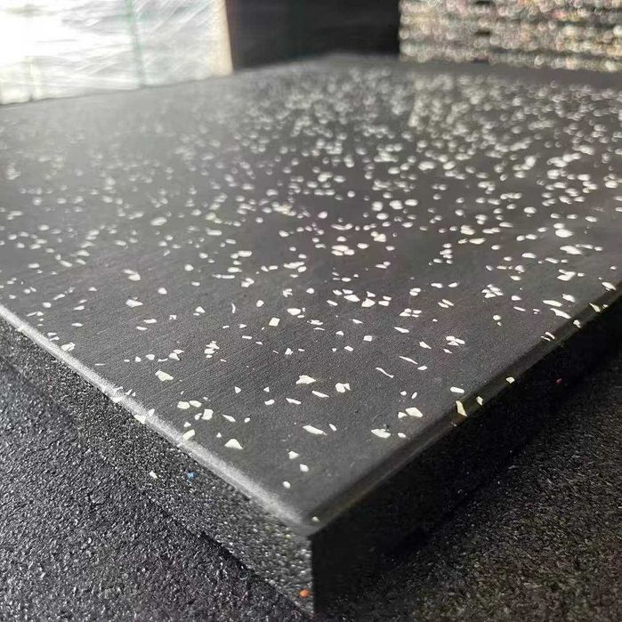 Резиновая плитка напольная