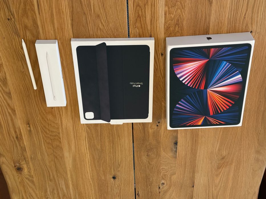 iPad Pro 13 M1 + Smart Folio + Apple Pencil