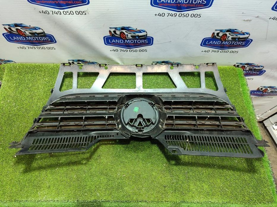 GRILA BARA FATA VOLKSWAGEN JETTA A5 COD OEM 1K5853651 / 2005-2010