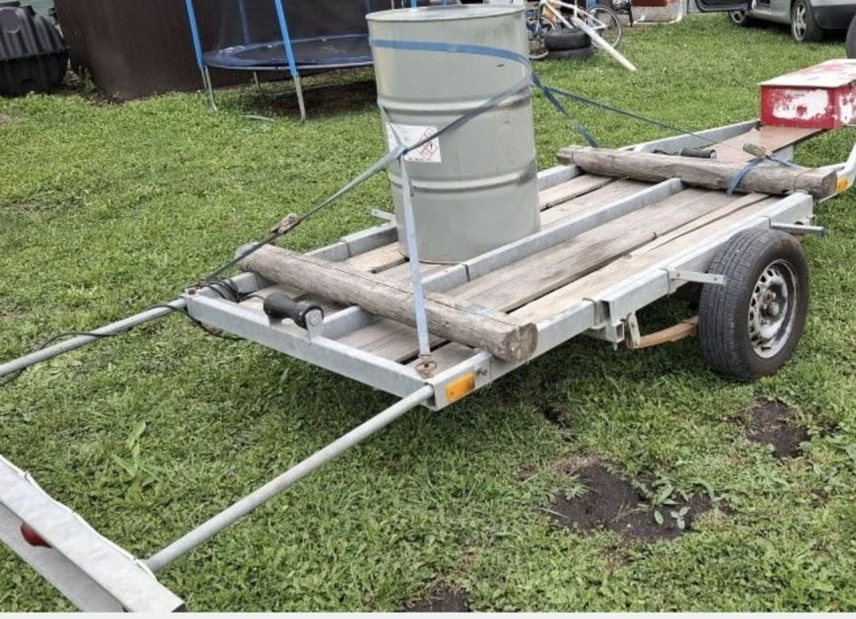 Vand/ Schimb Peridoc barca înmatriculat 750kg