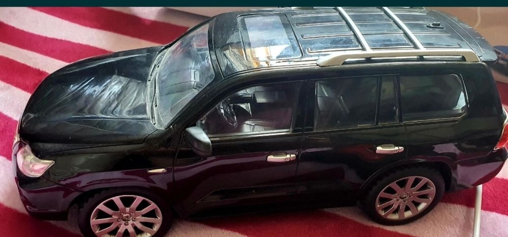 Продаётся детская машина  на пульт управлении.