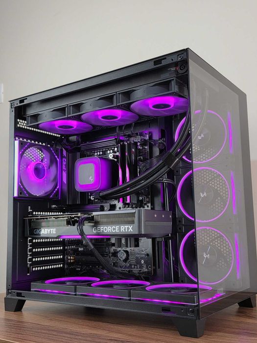Геймърски компютър - Нов | Ryzen 7 7800X3D | RТX 5070 |  DDR5 RAM | SSD NVMe )