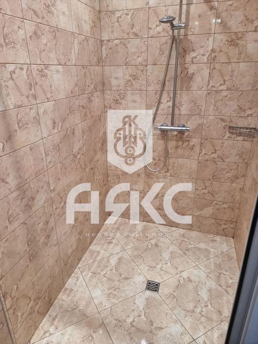 Продава се Тристаен апартамент в София, Модерно предградие - 70 кв.м за 1712 €/кв.м - Снимка #3