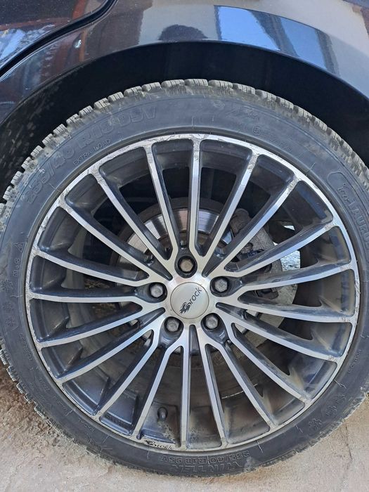Vand 4 jante aliaj 18 inch cu cauciucuri de iarna