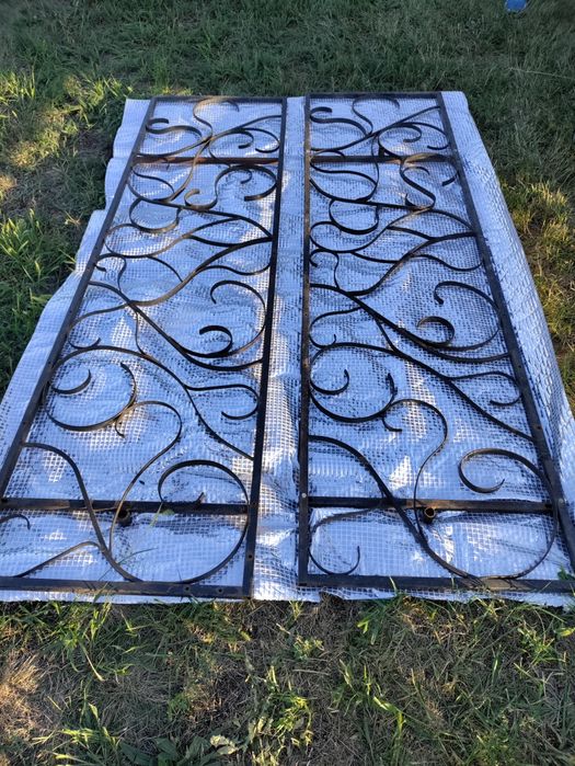 PIESE DIN FIER lucrate manual