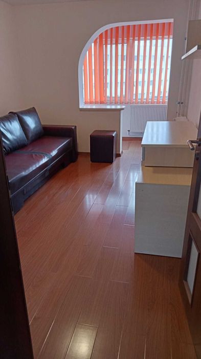 3 camere langa metrou Dristor, 5 minute de ParkLake, recent renovat