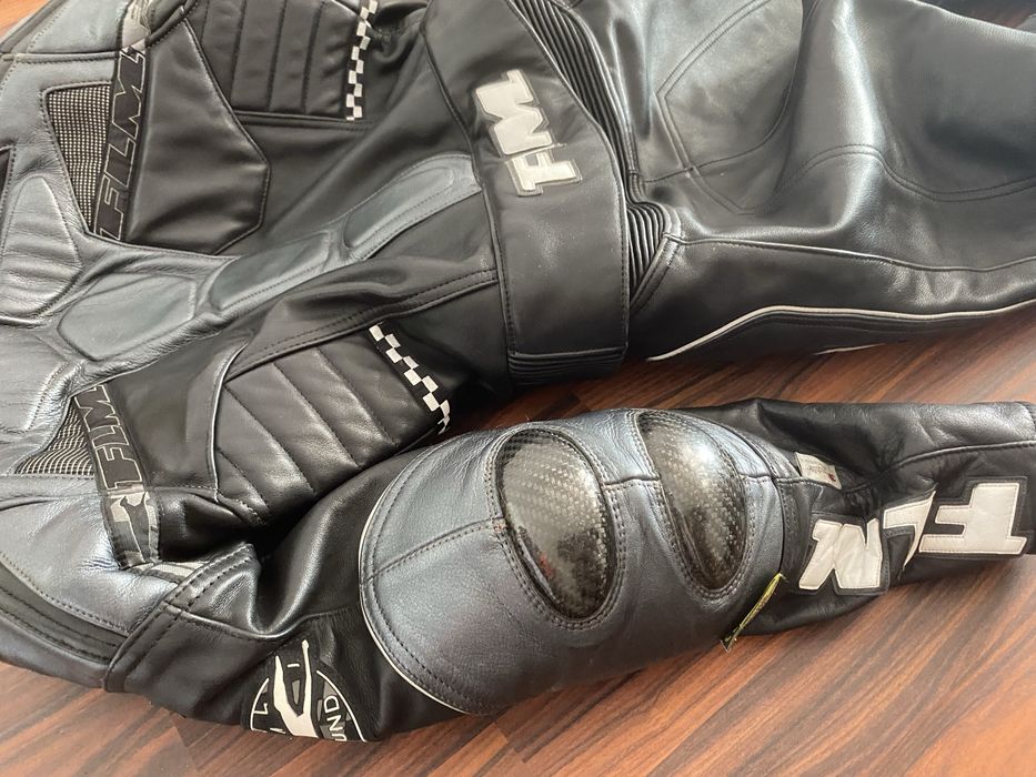 Conbinezon moto FLM GREYHOUND carbon