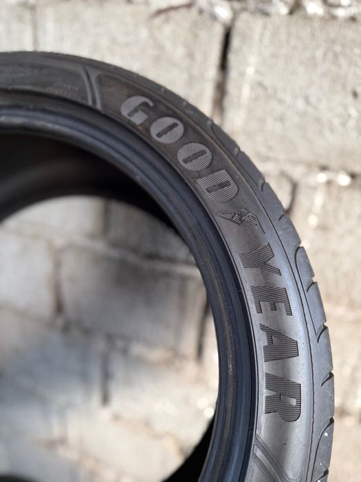 245 40 17 Goodyer, anvelope foarte bune
