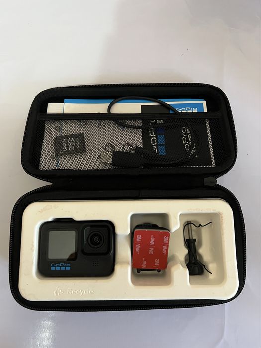 GoPro Hero 10 Black в полном комплекте с кейсом