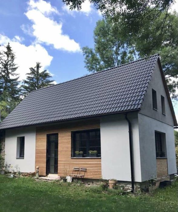 Case pe structura metalica la cheie