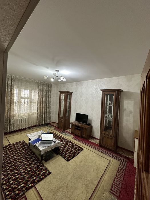 3 xona 4 xona qilingan Tinchlik metro yonida arendaga beriladi