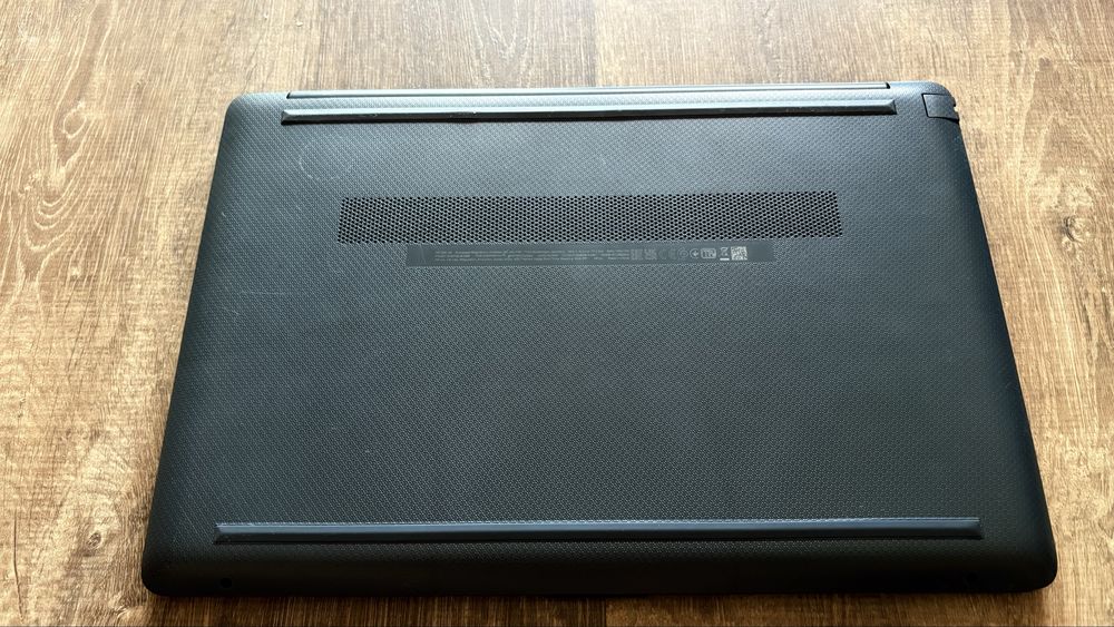 HP 255 G8 / Ryzen 3 5300U / 16GB RAM / 500GB NVMe SSD / Win 10