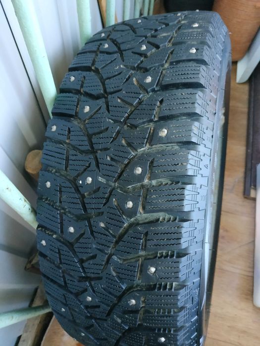 Зимние шины Bridgestone