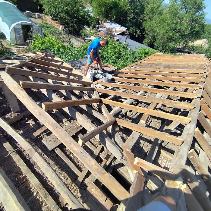 Събаряне и ремонт на покриви, тенекеджийски услуги