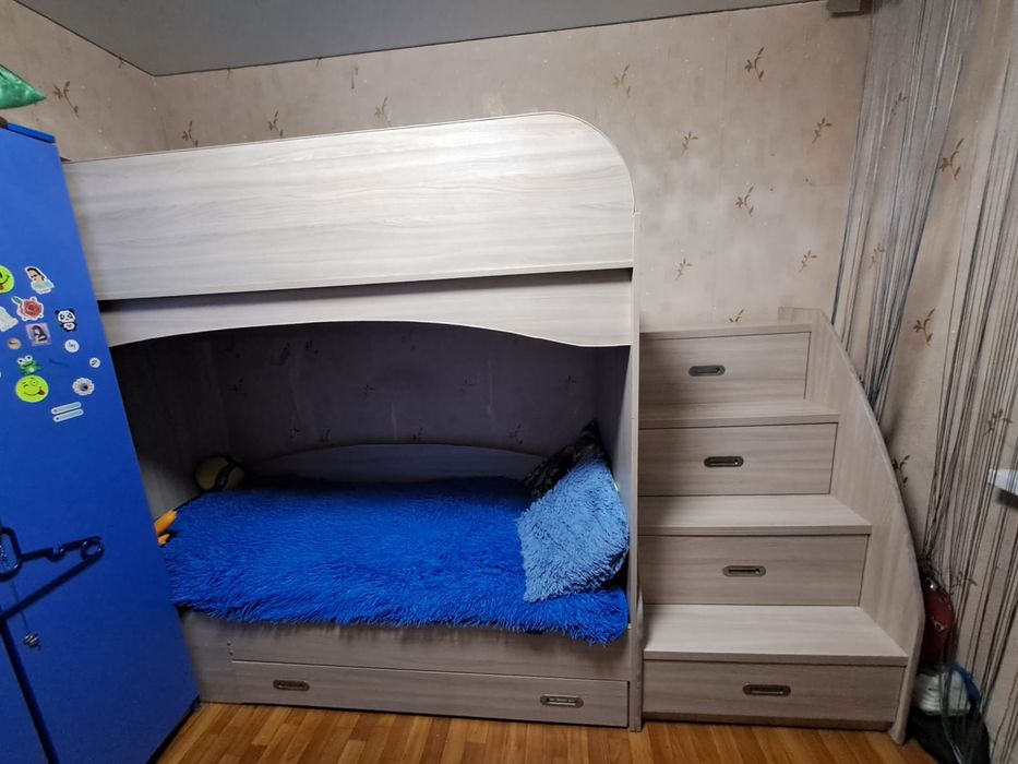 Продам 2 ярусную кровать