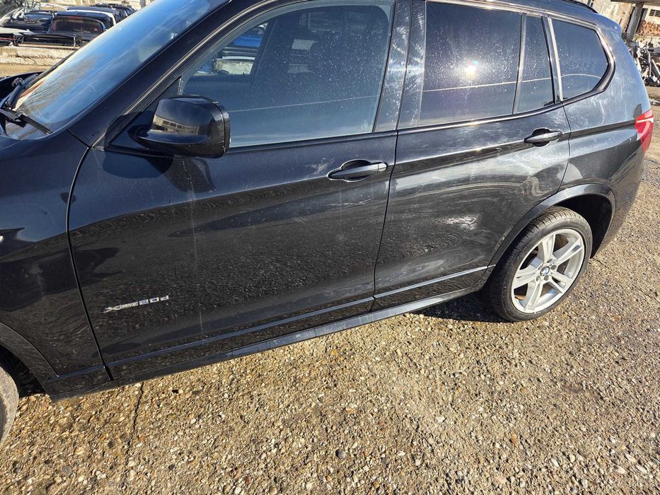 Usa stanga fata cu mic defect BMW X3 F25 Black Sapphire Metallic 475