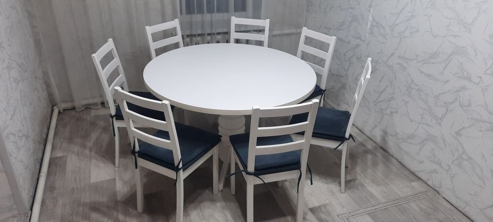Продам стол со стульями