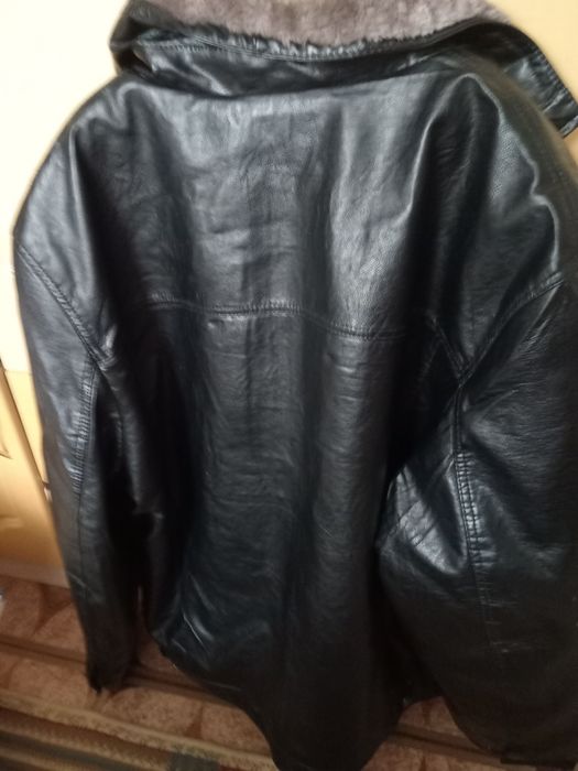 Продам  новую  кожаную куртку