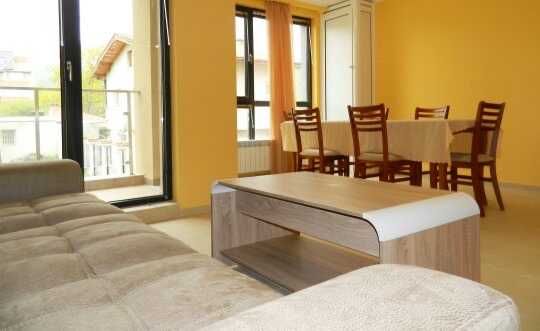 Дава се под наем Тристаен апартамент в София, Витоша - 107 кв.м за 816 € - Снимка #1