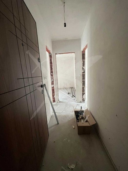 Продава се Тристаен апартамент в Варна, Операта - 108 кв.м за 1991 €/кв.м - Снимка #5