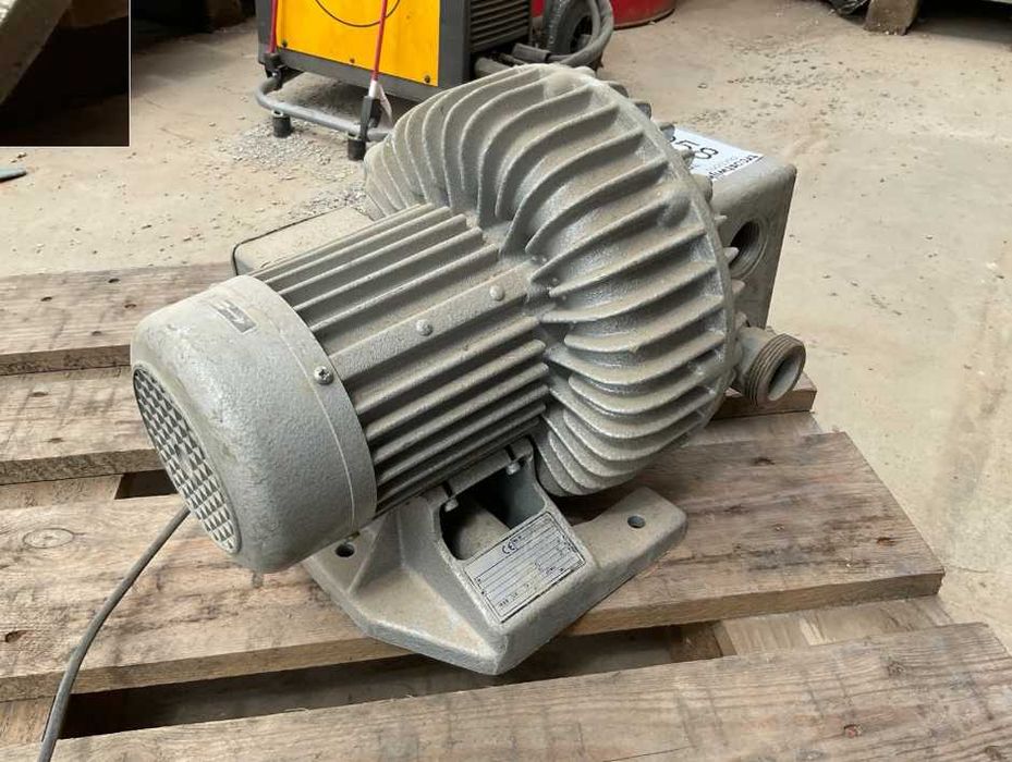 Pompa apa 220 v,circular trifazic  si reductor