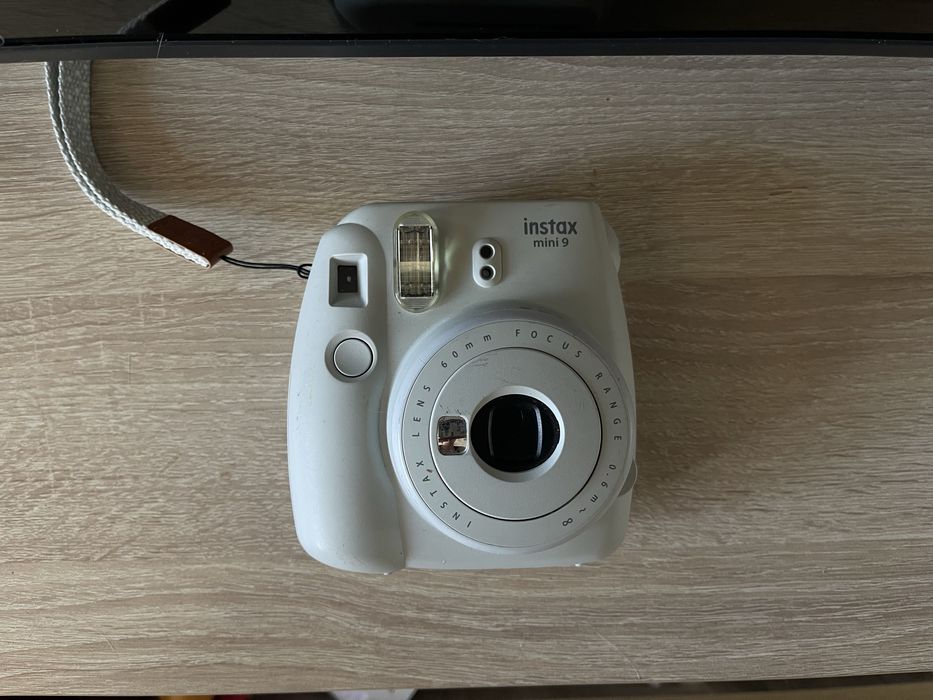 пленочный фотоаппарат INSTAX MINI 9