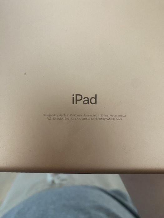Продам ipad на запчасти