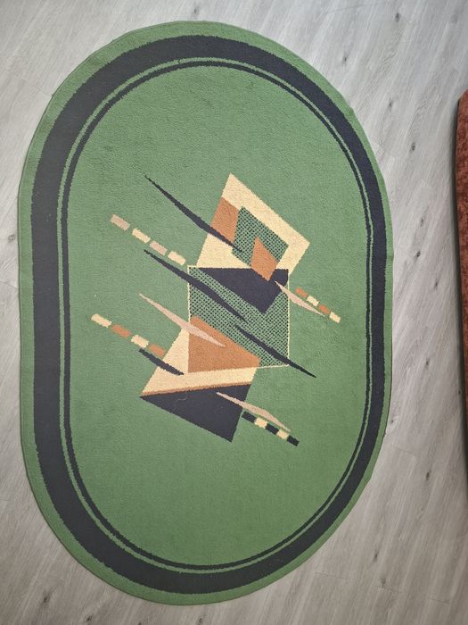 Продам зеленый ковёр