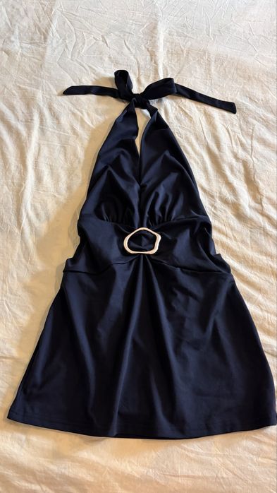 Стилна къса рокля в черен цвят