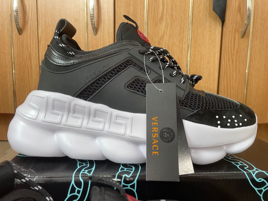 Versace Chain Reaction