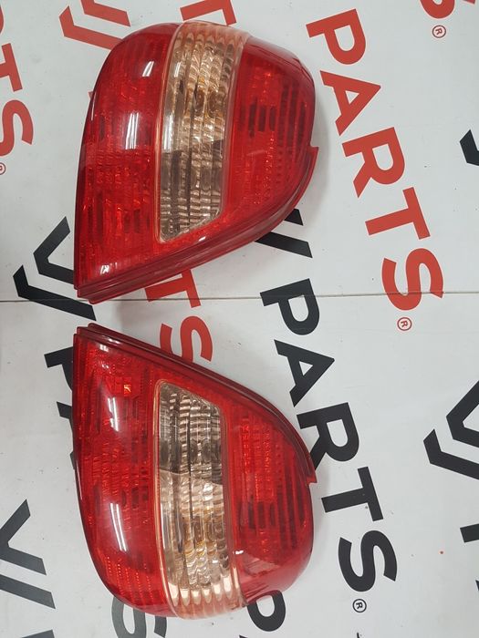 Промоция!! Стоп стопове Фар Фарове Toyota Avensis хечбек